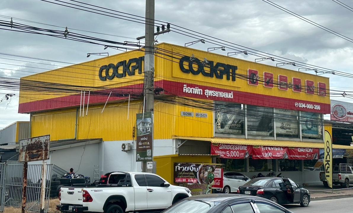 งานช่อมรอยแตกร้าวผนังและทาสี